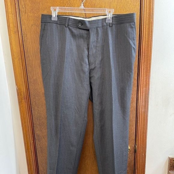 Arnold Brant Grey Pinstripe Suit Jacket and Pants Size 44R - Picture 12 of 16